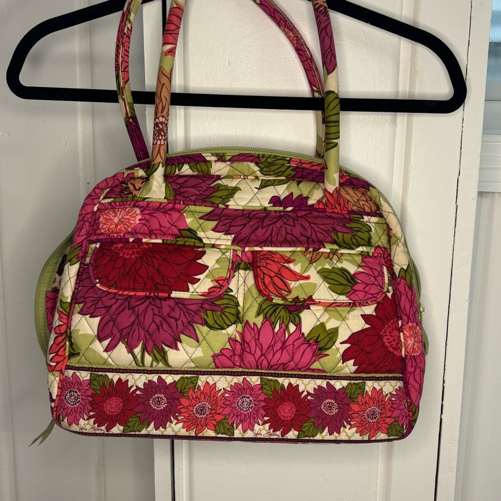 Hello Dahlia Vera Bradley Bowler Bag